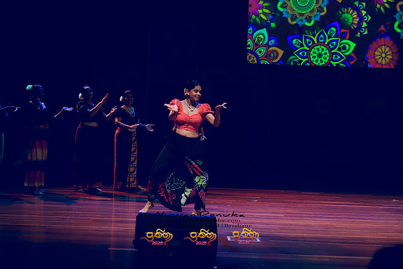 2025_Prathiba_ImageCapture1 (489)