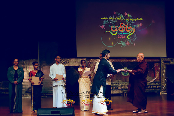 2025_Prathiba_ImageCapture1 (705)