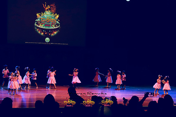 2025_Prathiba_ImageCapture1 (418)