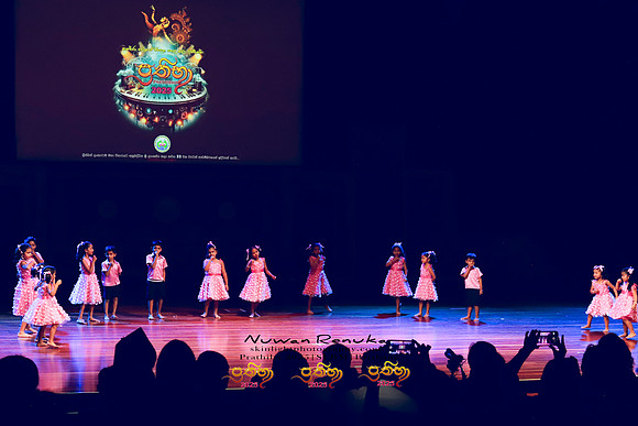 2025_Prathiba_ImageCapture1 (419)